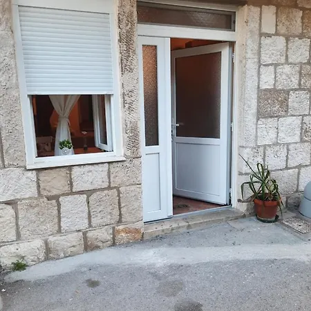 Apartment Old Town Rab
