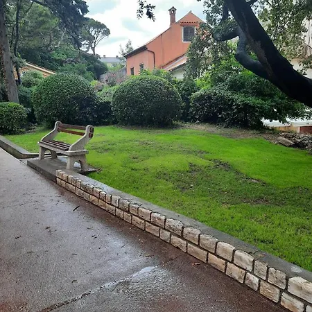 Old Town Rab Apartment